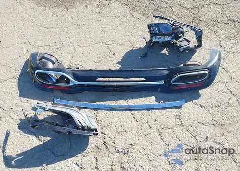 2019 Mercedes-Benz S 560 z USA, uszkodzony, nr VIN WDDUG8DBXKA439376